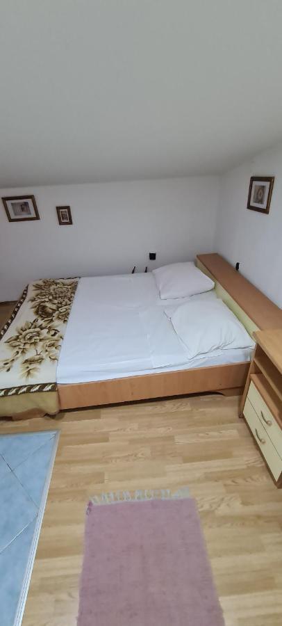 Apartments Hugo มาลินสกา ห้อง รูปภาพ